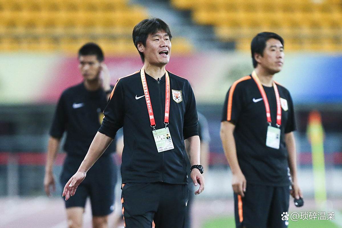 关于一线球员疲惫不堪,中超球队备战告急,全场震撼的信息 关于一线球员疲惫不堪,中超球队备战告急,全场震撼的信息