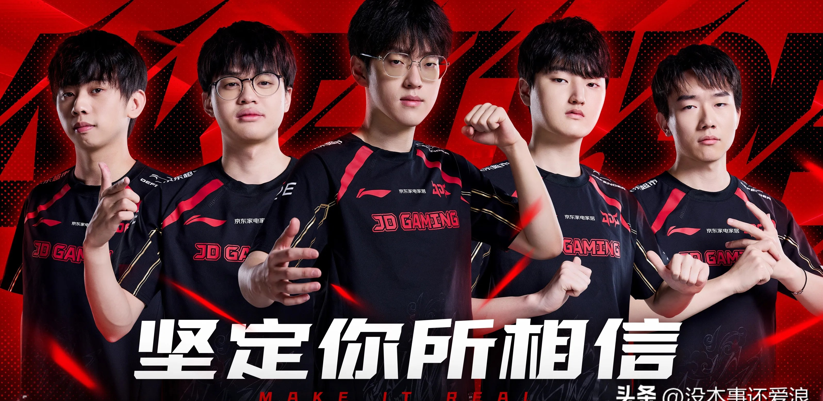 LGD横扫WBG，Faker团战一打五激烈交锋八强赛，引爆全场热议