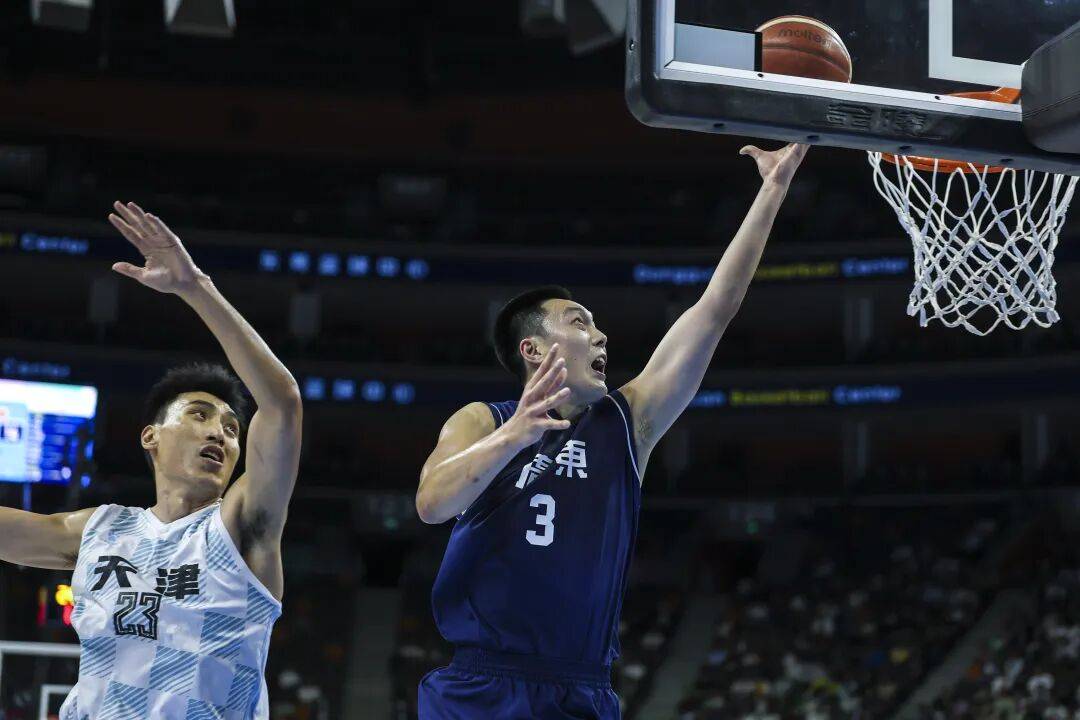 广东队绝杀天津队，东契奇关键制胜